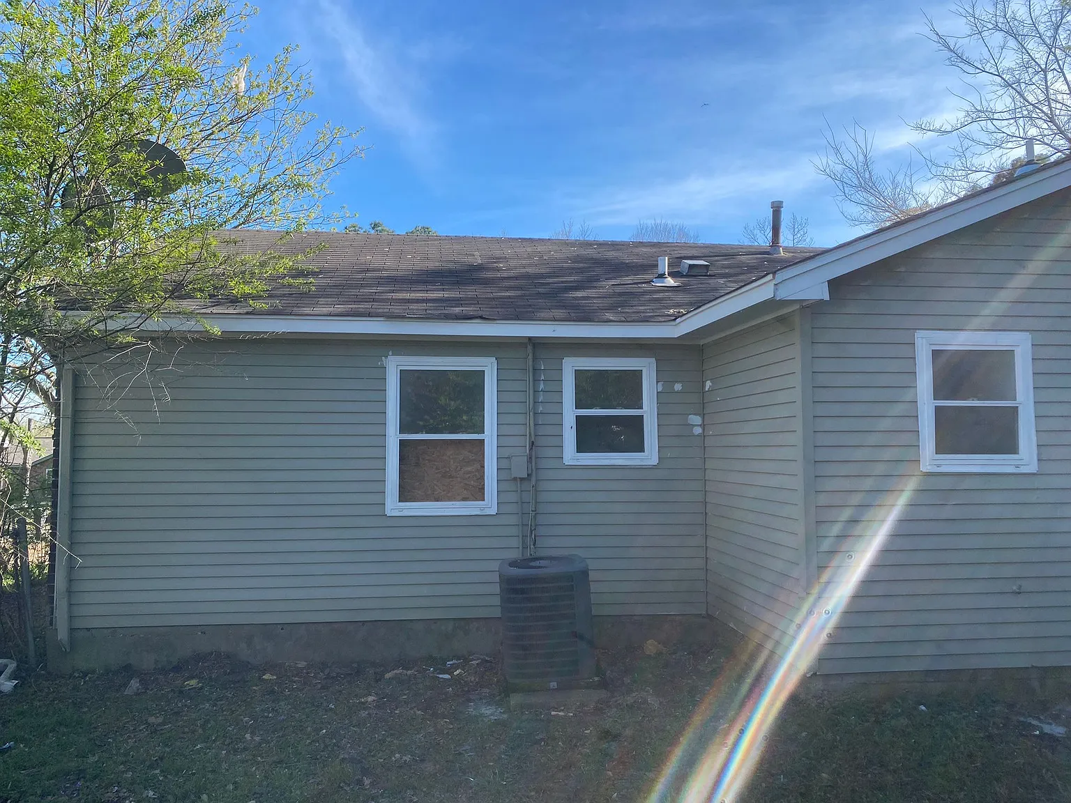 Coming Soon! -Beautiful 3 bedroom, 1 bath home! — Photo 3