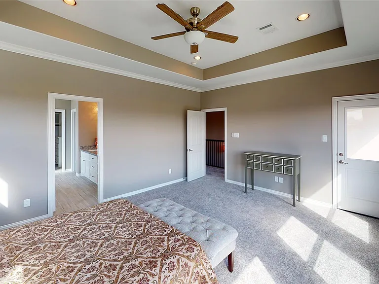 3911 Griggs Rd — Photo 38