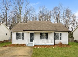 1301 Grovewood Dr, Clayton, NC 27520