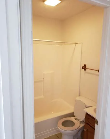 1369 Locust Ave — Photo 2