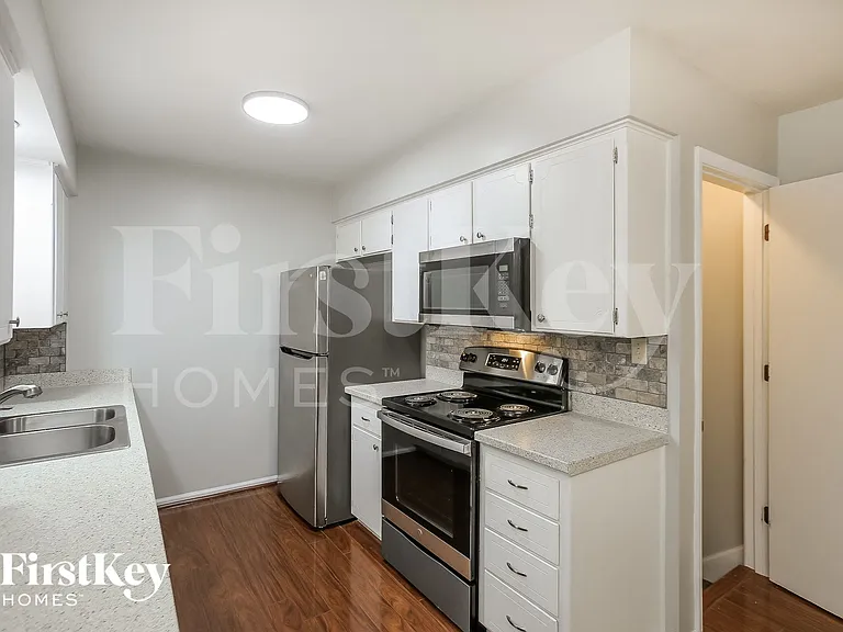 7625 NW Milrey Dr — Photo 6