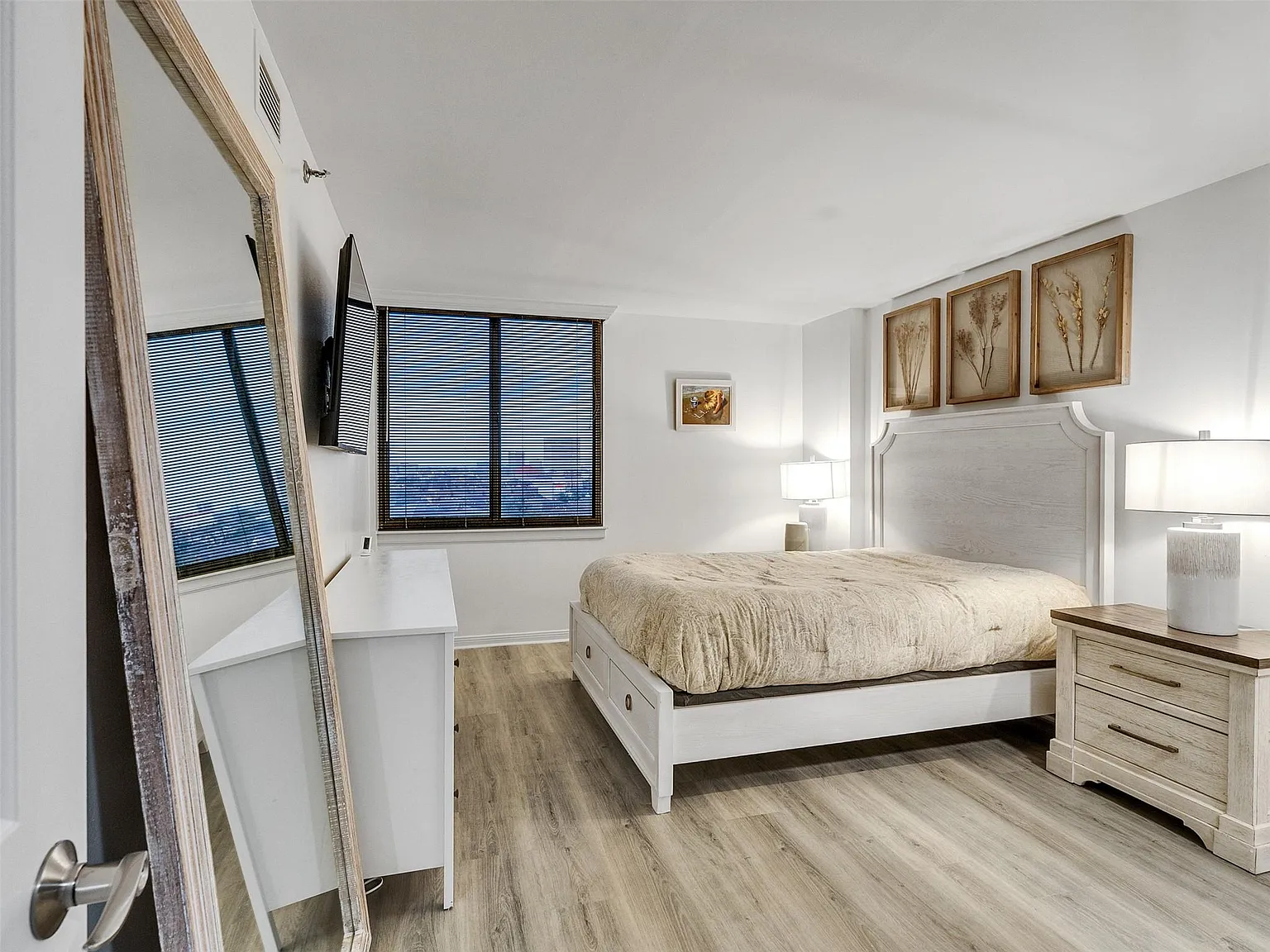 1 bed, 1.0 bath, 707 sqft, $1,750 — Photo 3