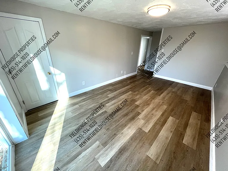 881 N 500 E — Photo 7