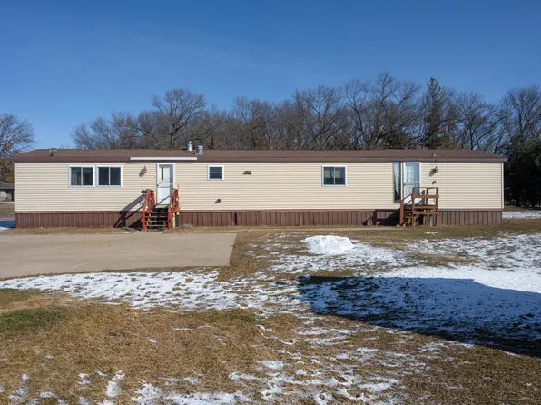 W5373 Emerson Rd, Mauston, WI 53948