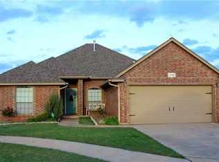 17720 Sky Ct, Edmond, OK 73012