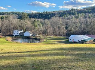 882 Lee Rd, Guilford, VT 05301