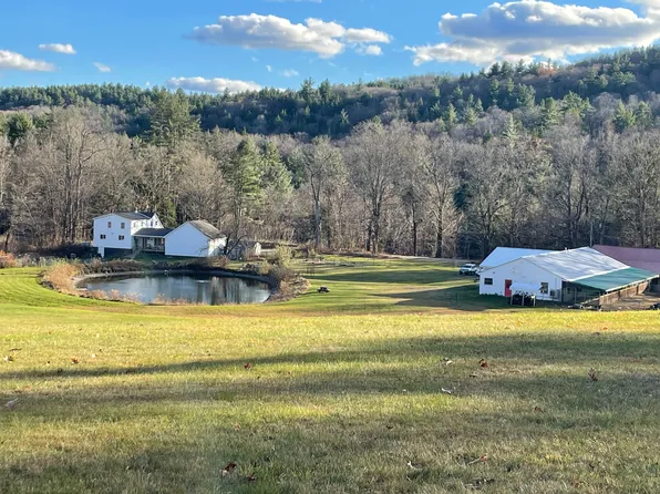 882 Lee Rd, Guilford, VT 05301