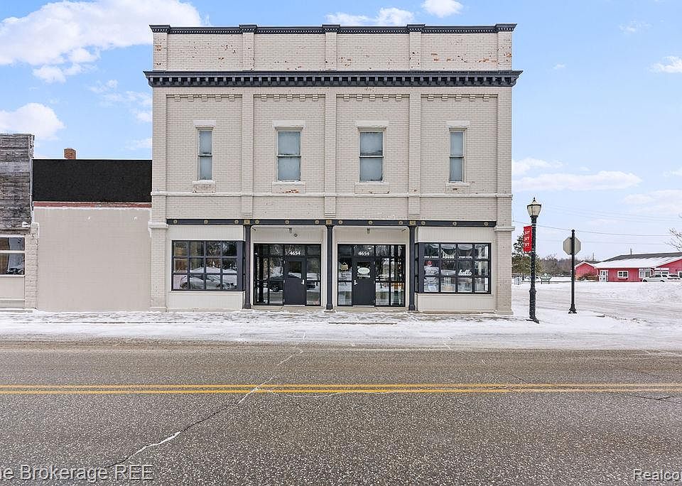 1st image of 4654 Water St