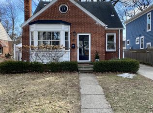 46 Woodward Heights Blvd, Pleasant Ridge, MI 48069