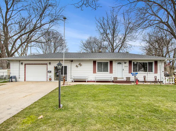 2525 Dexter Ave, Kalamazoo, MI 49004
