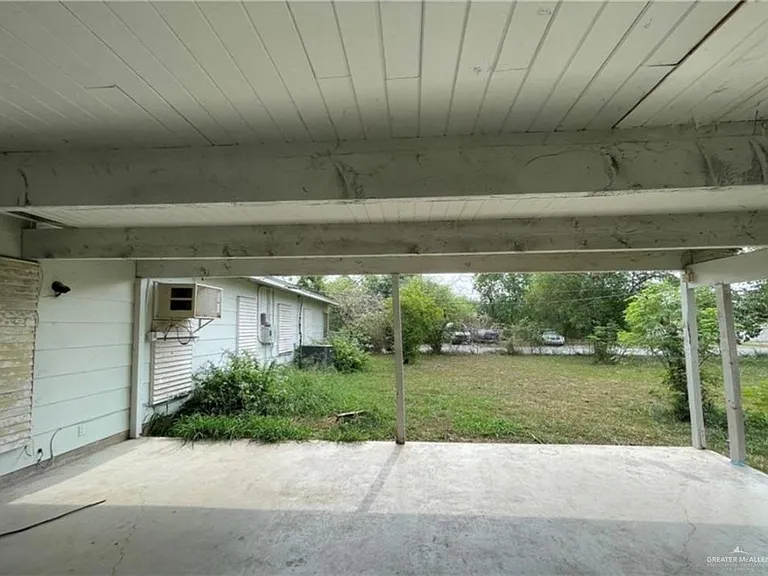1822 E Madison Ave — Photo 13