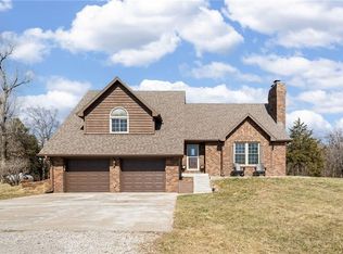 5587 SE Benner Lake Rd, Dearborn, MO 64439
