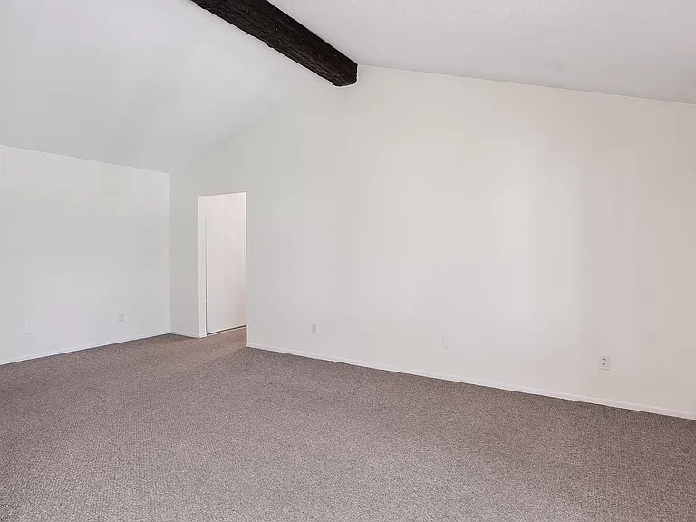 819 Smetana Rd #7 — Photo 13