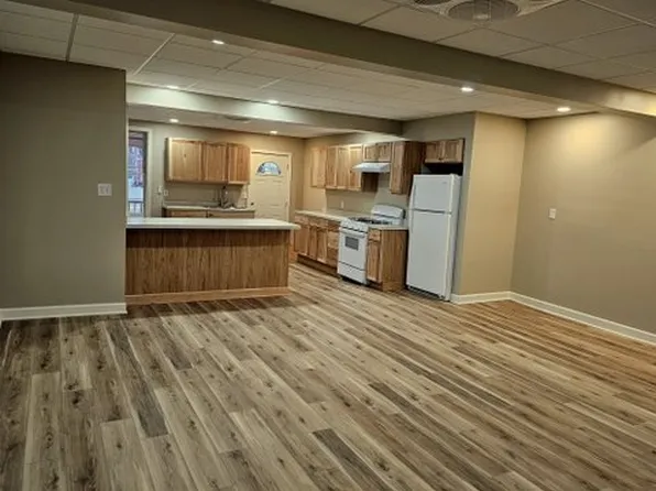 114 N Main St, Walworth, WI 53184