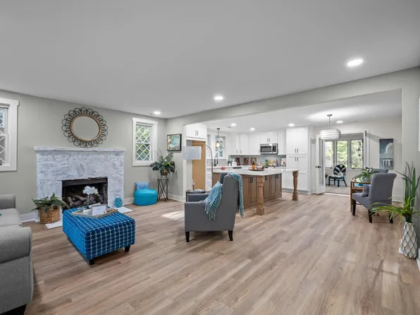 3014 Hope Valley Rd, Durham, NC 27707