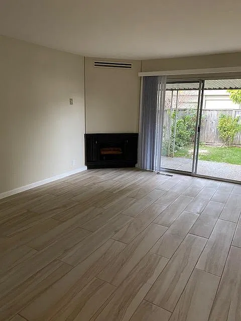 2 bed, 1100 sqft, $3,600 — Photo 4