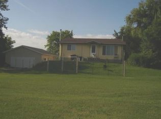 E10327 Hwy 136, Baraboo, WI 53913