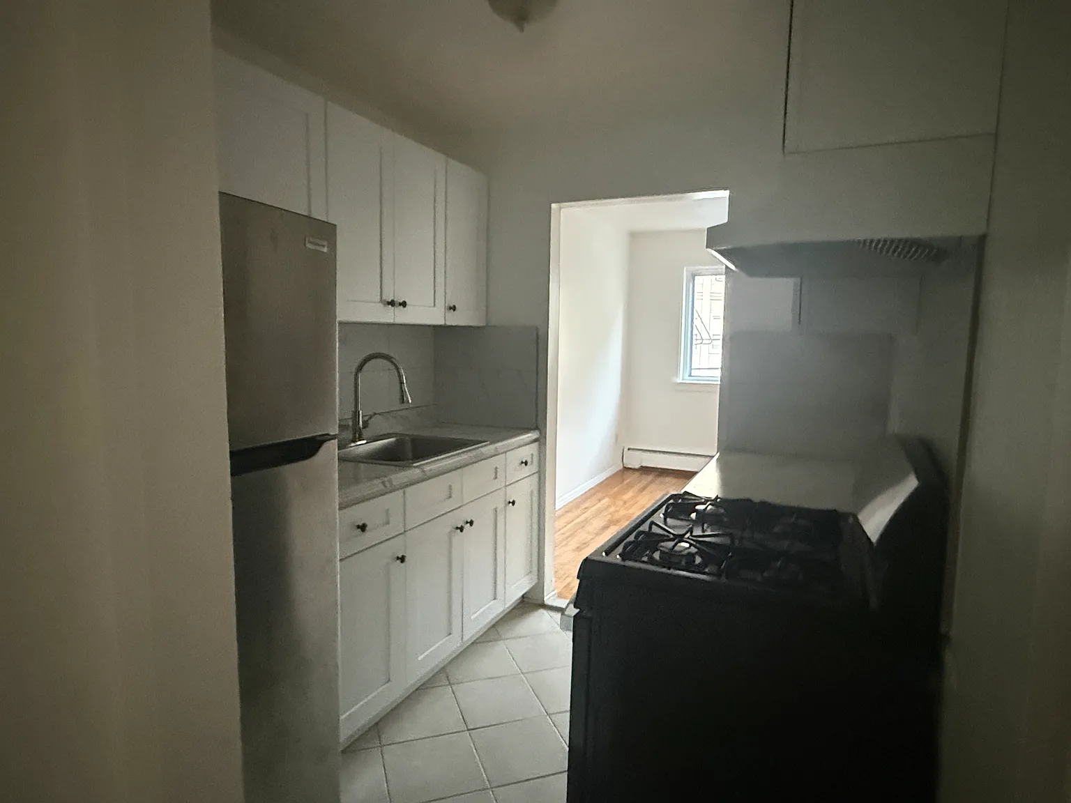 2 bed, 850 sqft, $2,650 — Photo 4