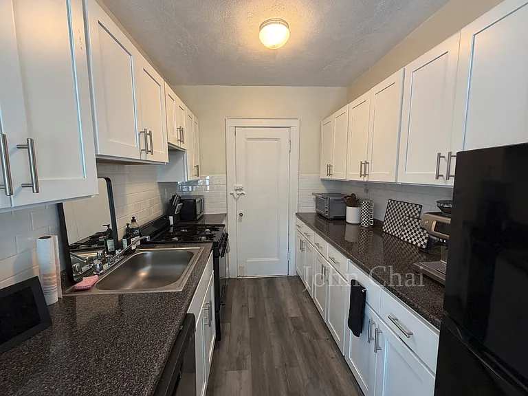 2051 Commonwealth Ave #2 — Photo 11