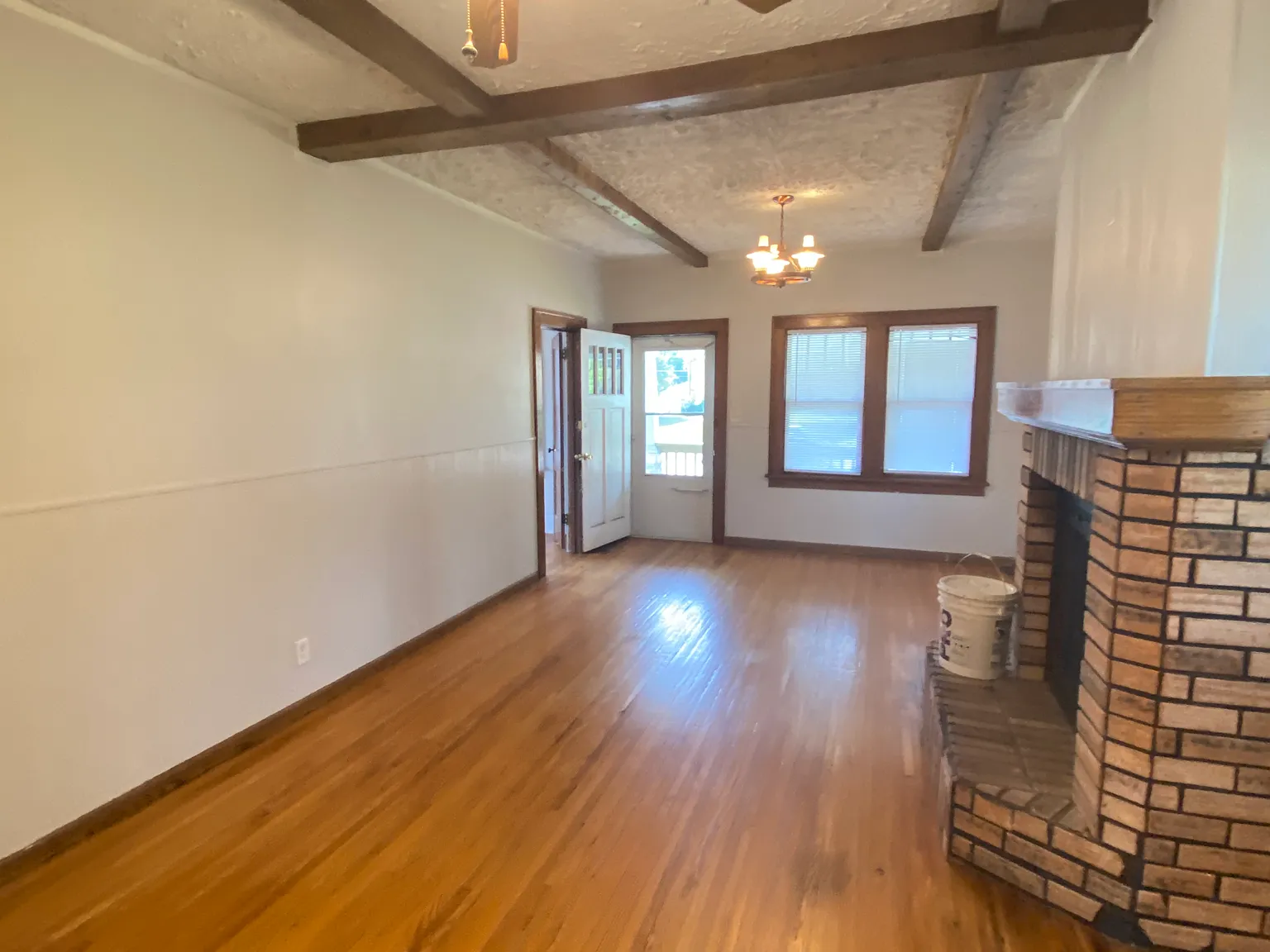 2 bed, 800 sqft, $1,599 — Photo 3