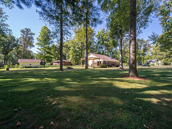 3rd image of 71 W Kingbird Dr