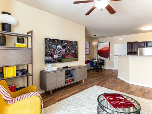 Enclave at Pamalee Square