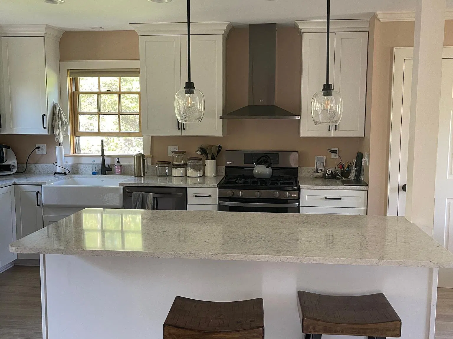 285 Riverview Dr — Photo 4