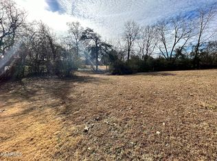 Westcliff Dr, Harriman, TN 37748