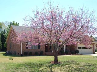 14 Cobblestone Rd, Greenville, SC 29615