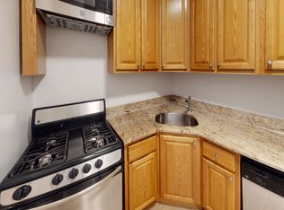320 E 52nd St APT 4-D, New York, NY 10022