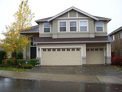 3319 Monterey Ct NE — Photo 7