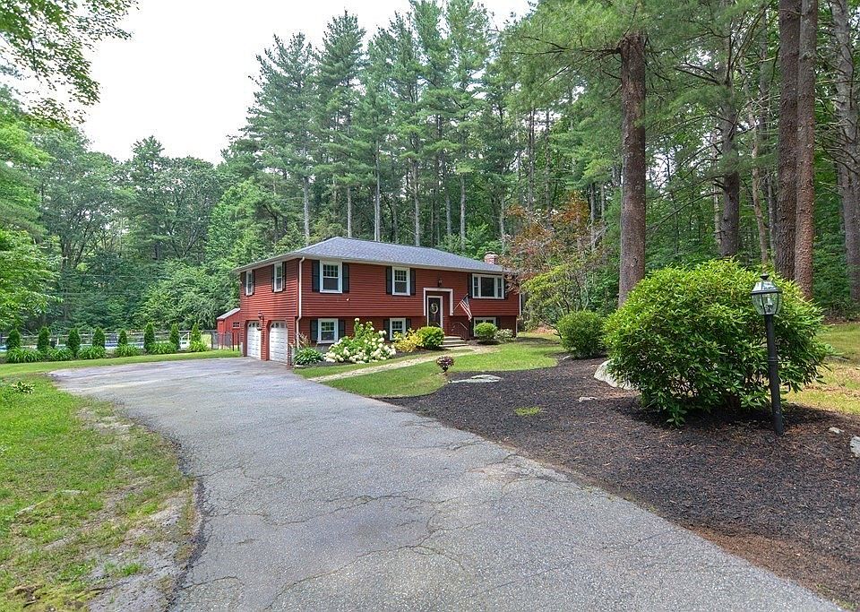 137 Howard St, Northborough, MA 01532 Zillow