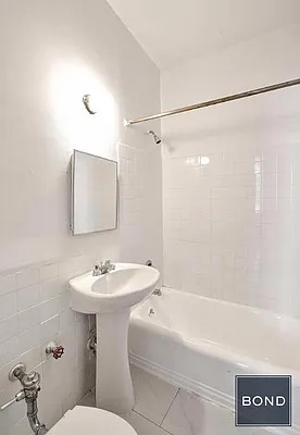 Rented by Bond New York | media 12