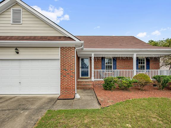 3rd image of 703 Fairbluff Dr