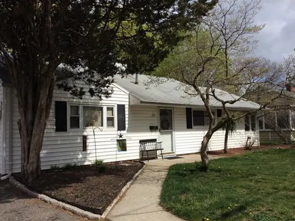 5 Windsor Rd, Edison, NJ 08817