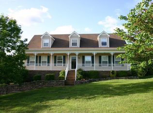 1505 Creekstone Dr, Columbia, TN 38401