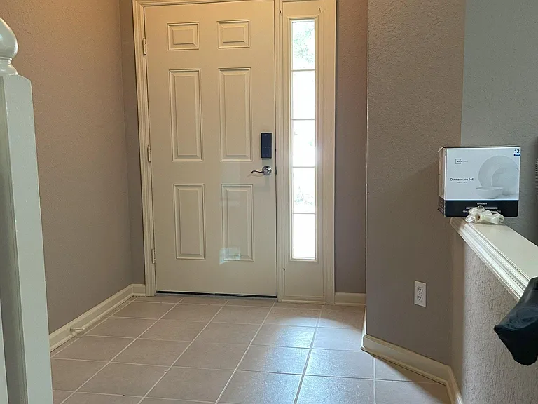 2451 Stockton Dr — Photo 6