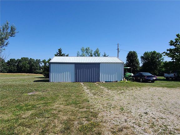 5th image of 2051 NW 36th Hwy