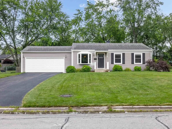 2945 Forest Glen Pkwy, Woodridge, IL 60517