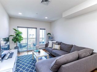 2540 38th St APT 3B, Astoria, NY 11103