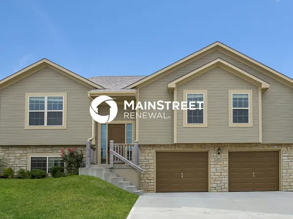 1401 NW High View Dr, Grain Valley, MO 64029