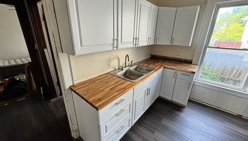 121 Sedgwick Street - 1 — Photo 4