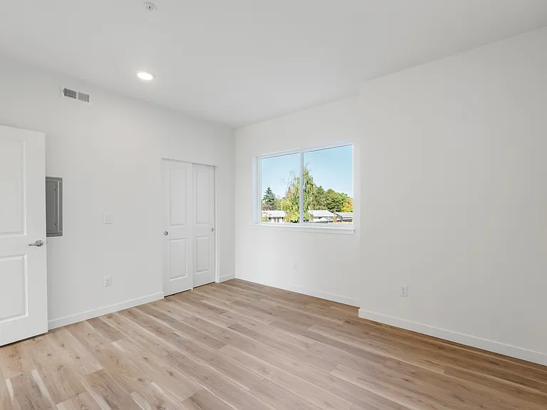 Bell Pointe Terrace Apartments — Photo 27