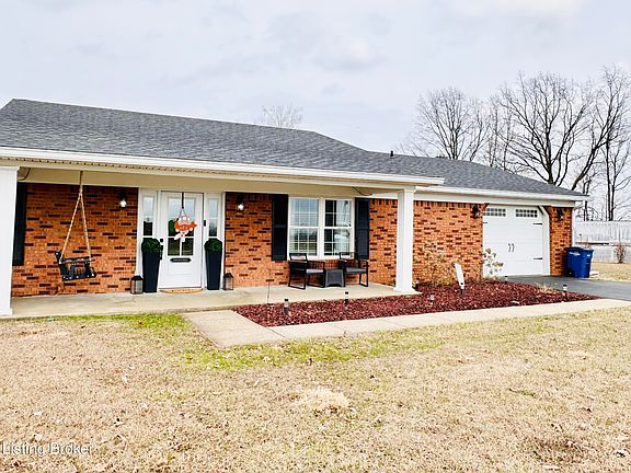 3rd image of 2047 Millerstown Rd