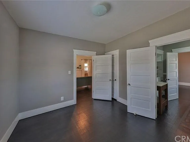 449 Walnut Ave — Photo 15