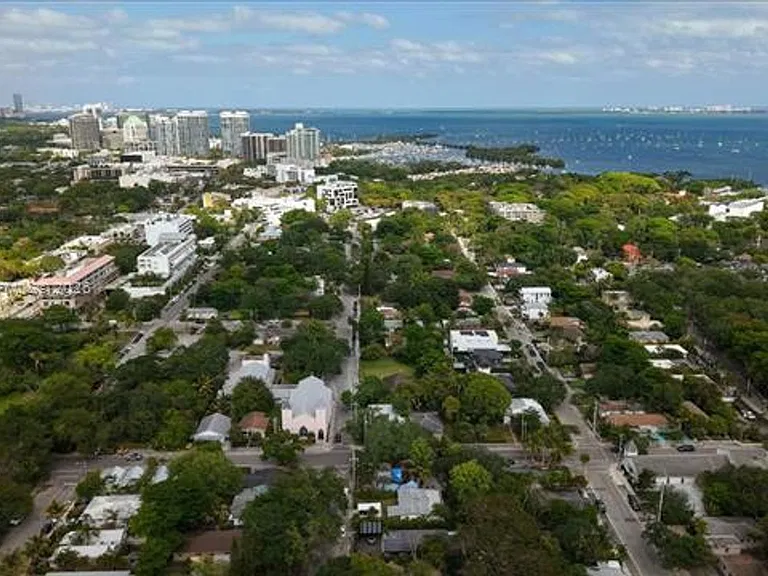 3490 William Ave — Photo 37
