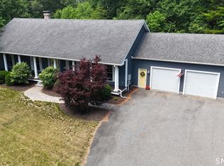 17 Blackwells Lndg, Brooklyn, CT 06234