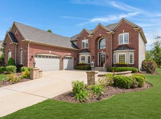 730 Lusted Ln, Batavia, IL 60510