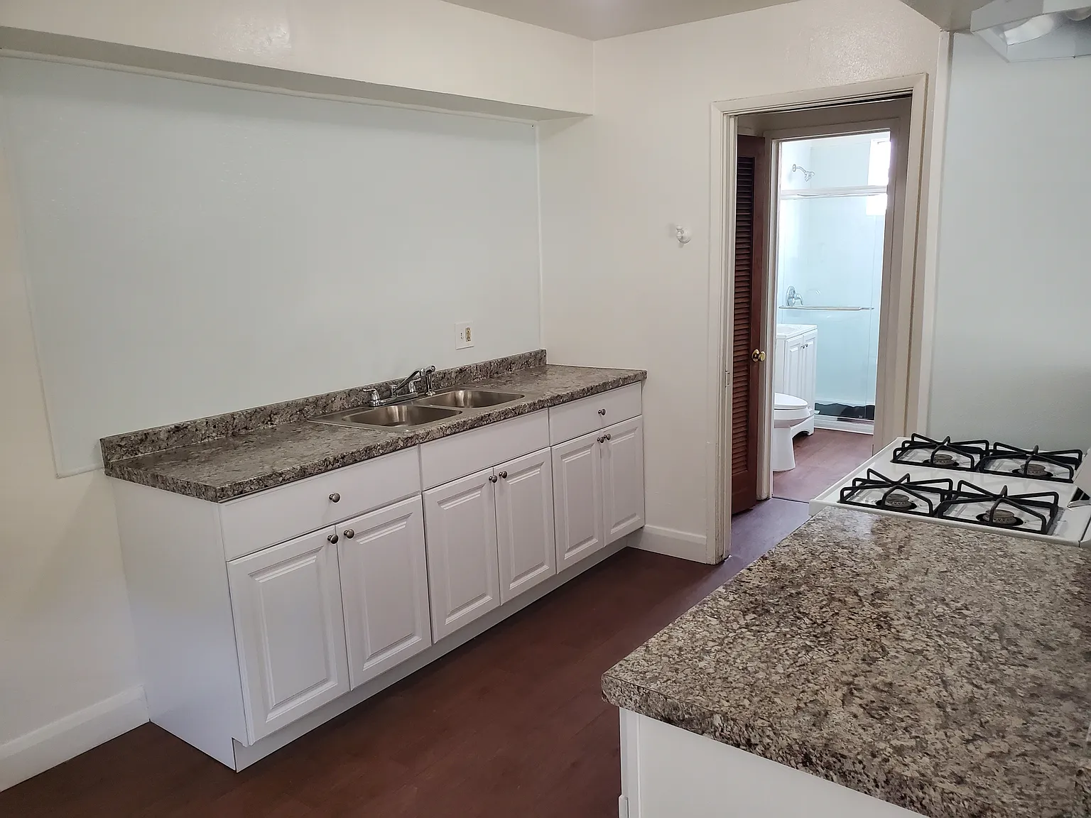 1 bed, 550 sqft, $1,575 — Photo 2
