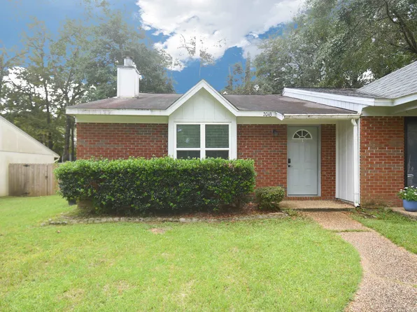 2043 Gardenbrook Ln, Tallahassee, FL 32301